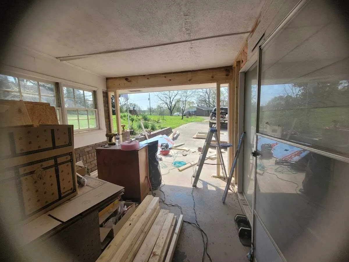 Air movers and dehumidifier for Drying & Dehumidification in Howland Center